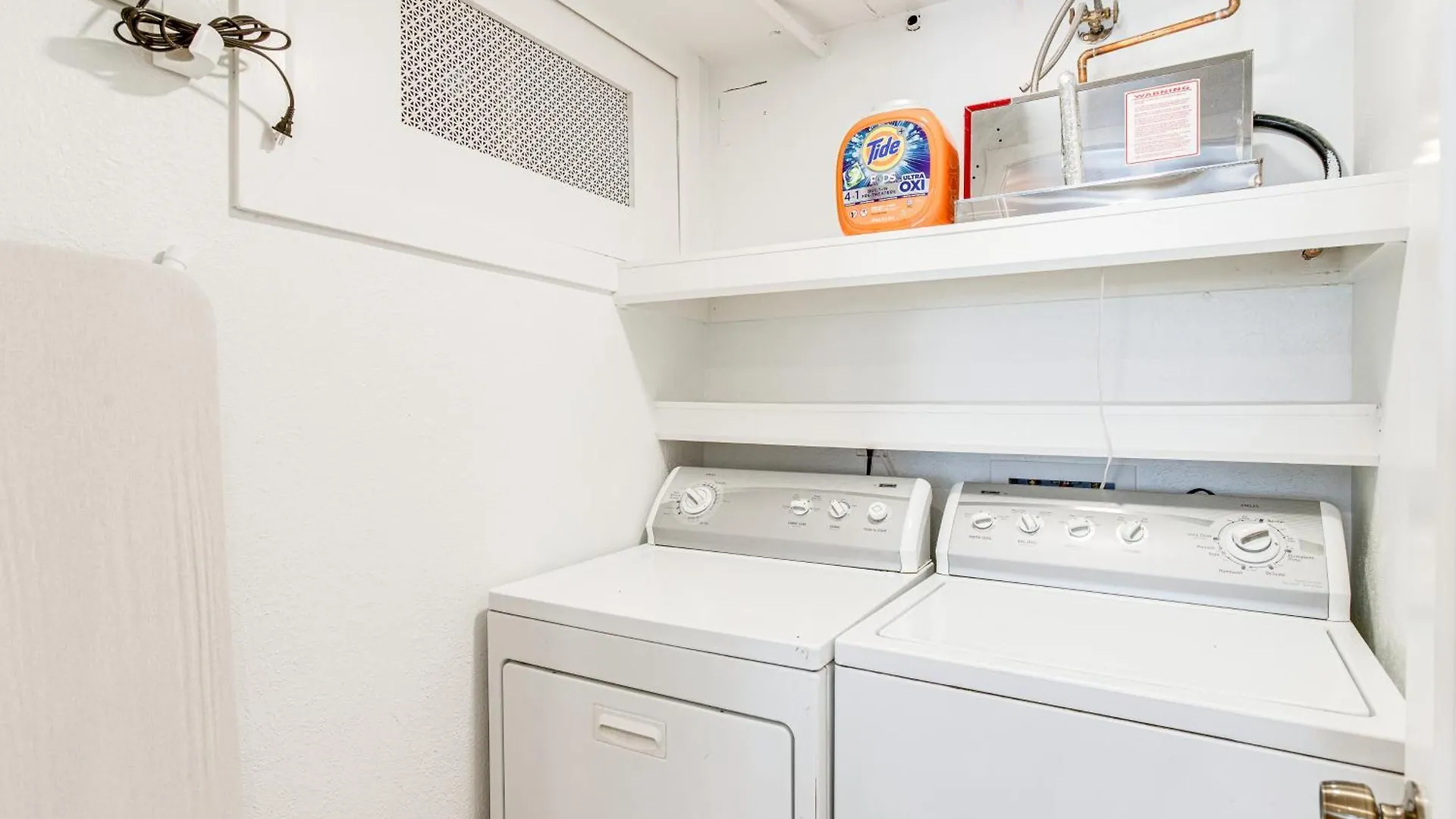Pet-Friendly Denver Home About Half Mi To City Park!