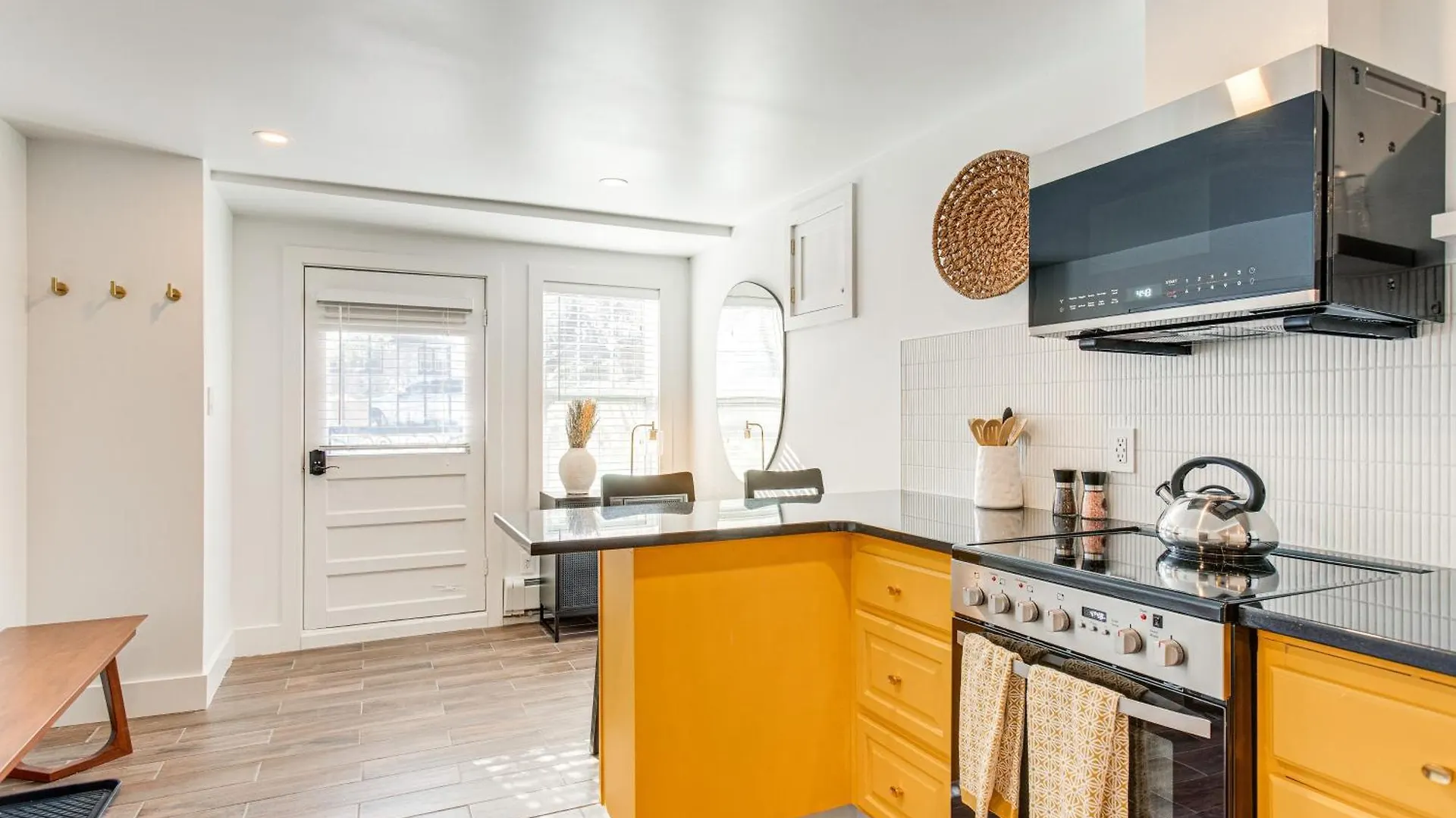 Pet-Friendly Denver Home About Half Mi To City Park!
