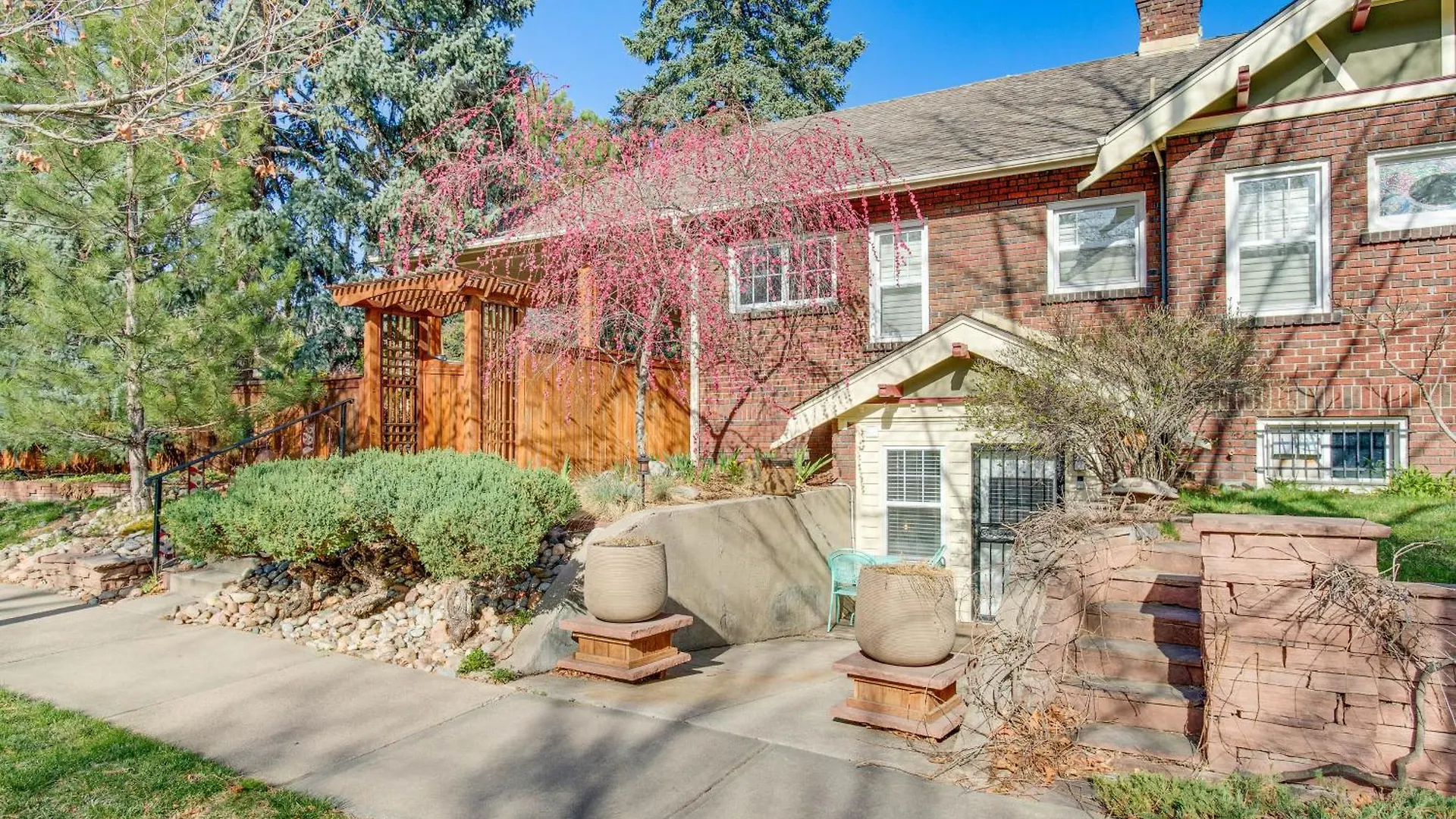 Pet-Friendly Denver Home About Half Mi To City Park!